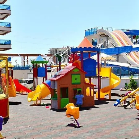 Lovely In Azura Park ألانيا