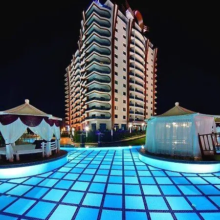 Lovely In Azura Park